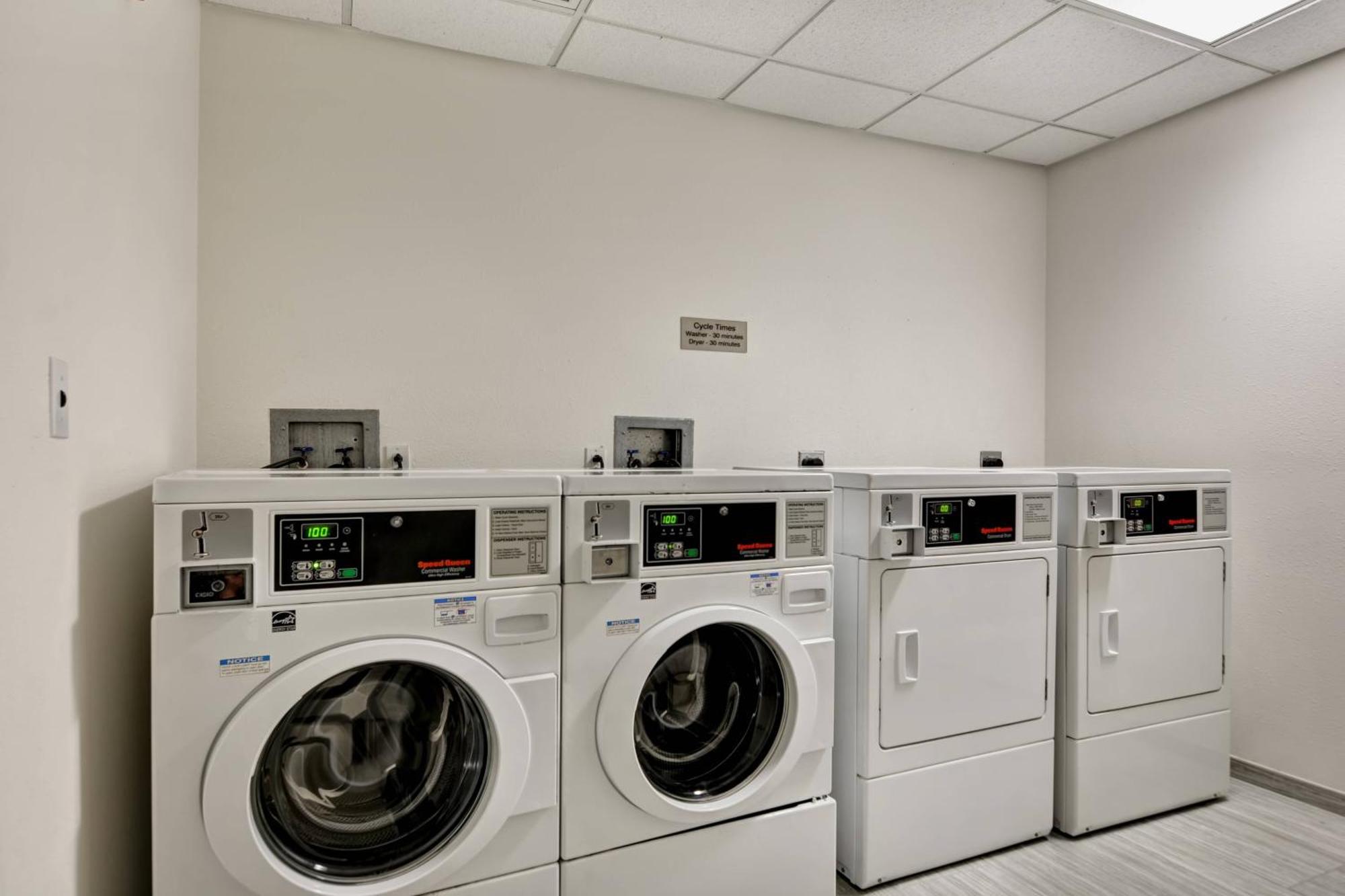 Springhill Suites By Marriott Cincinnati Midtown Екстер'єр фото