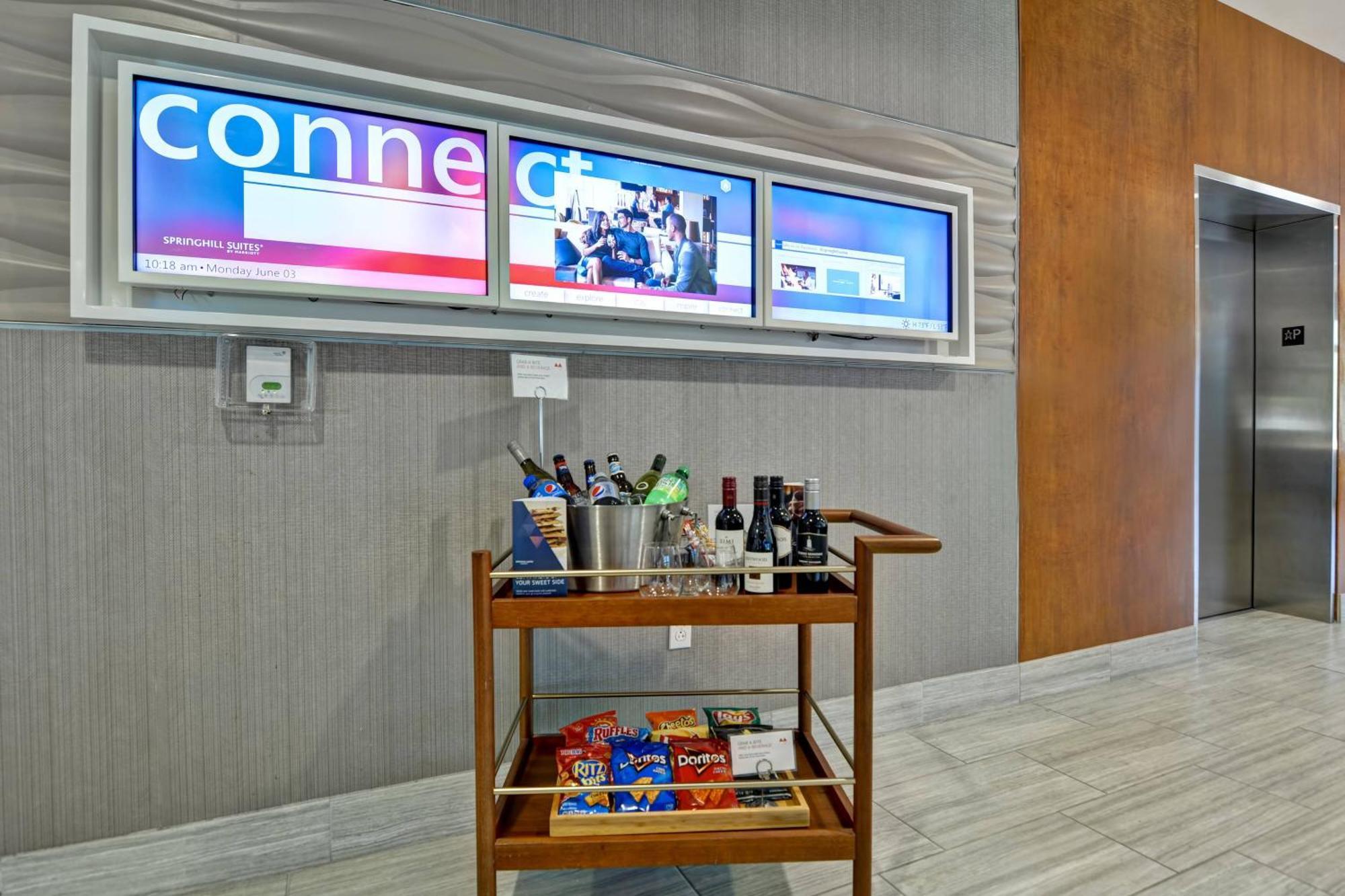 Springhill Suites By Marriott Cincinnati Midtown Екстер'єр фото