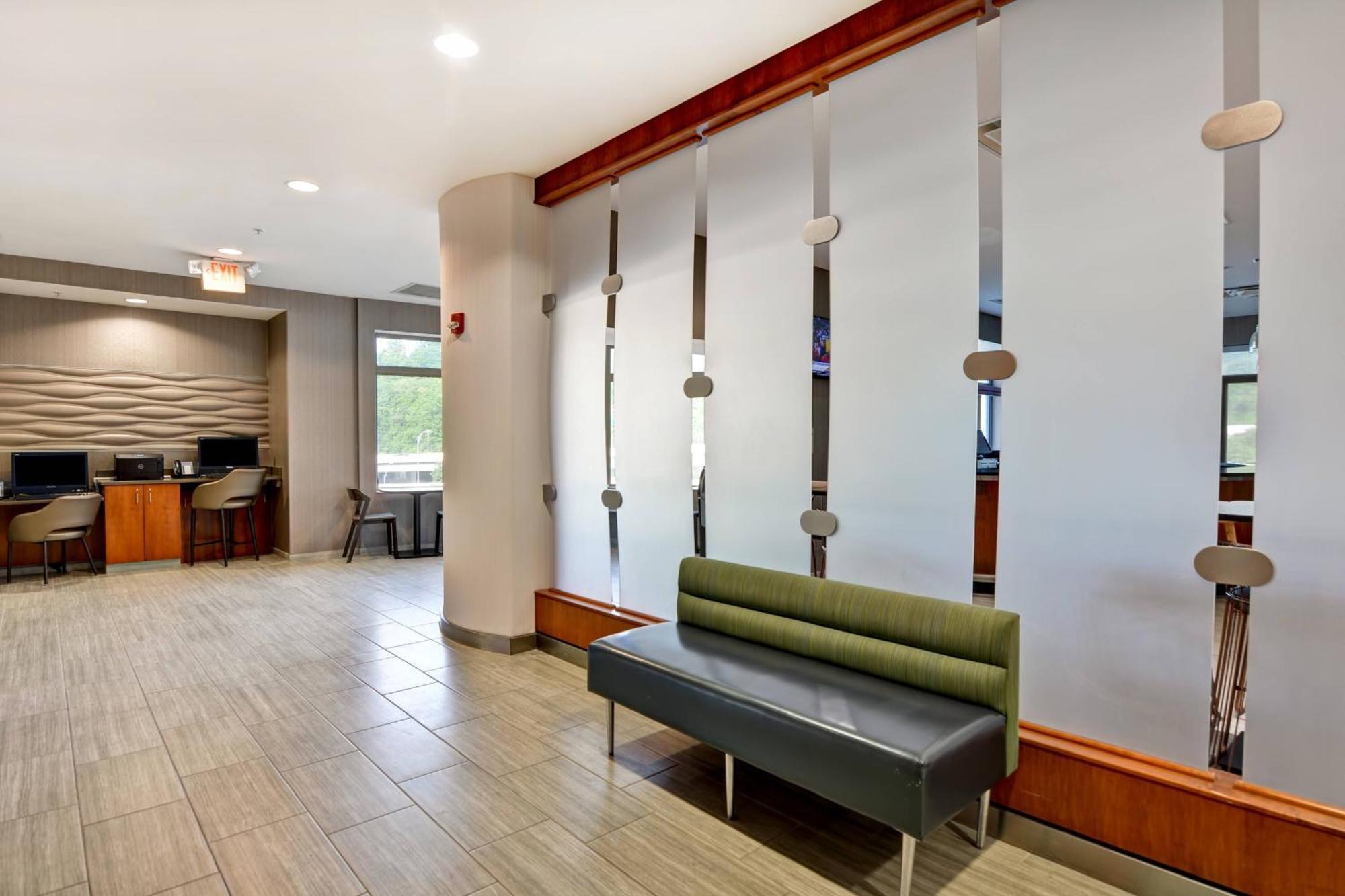 Springhill Suites By Marriott Cincinnati Midtown Екстер'єр фото